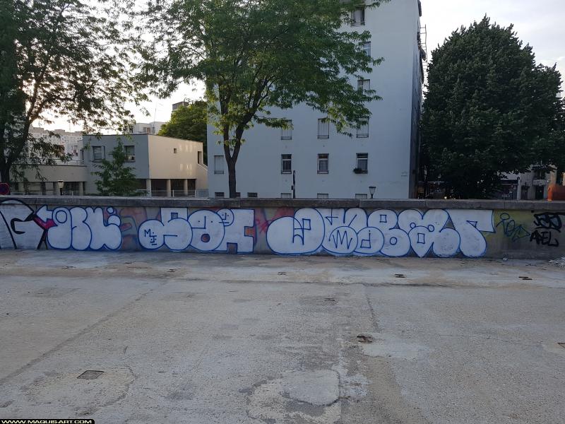 Graffiti d'Akbar à L'Aérosol Paris (18 juillet 2017)