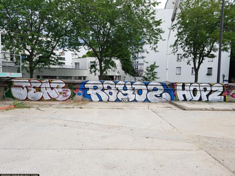 Graffiti de Rayoz, Jeab et Hop2 à L'Aérosol Paris (19 juillet 2017)