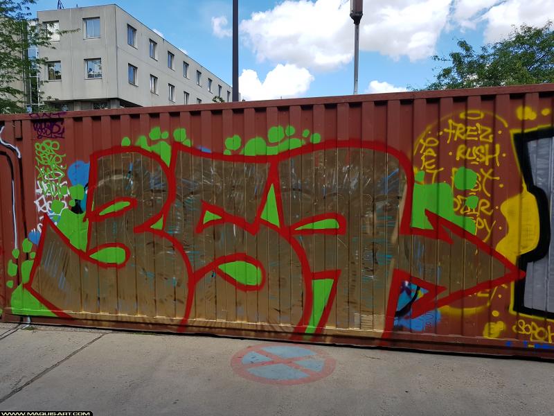 Graffiti de Seze à L'Aérosol Paris (5 août 2017)