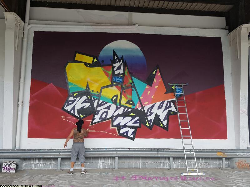 Graffiti de Team à L'Aérosol Paris (18 août 2017)