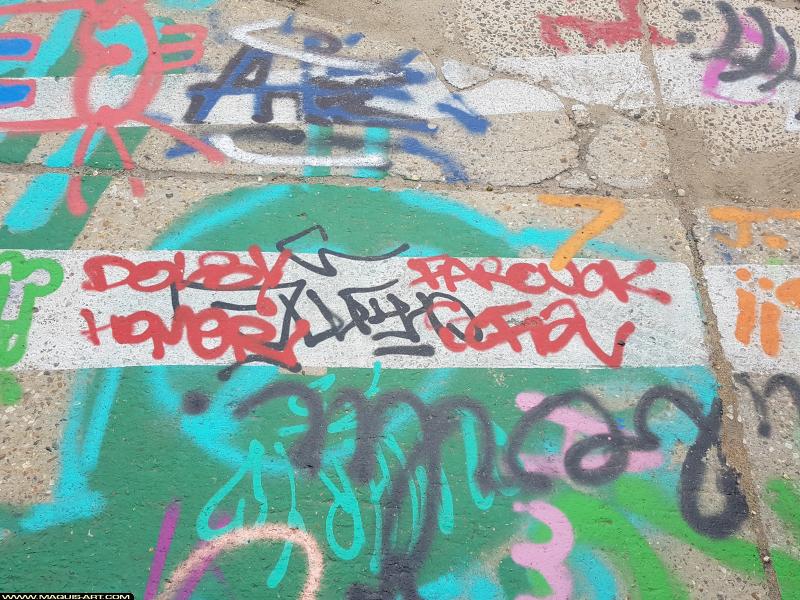 Graffiti de ??? à L'Aérosol Paris (30 août 2017)