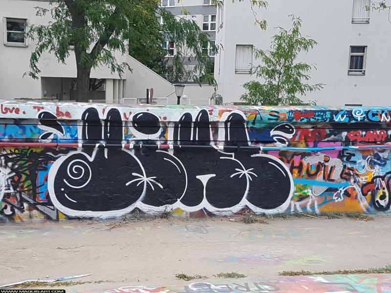 Graffiti de ??? à L'Aérosol Paris (8 septembre 2017)