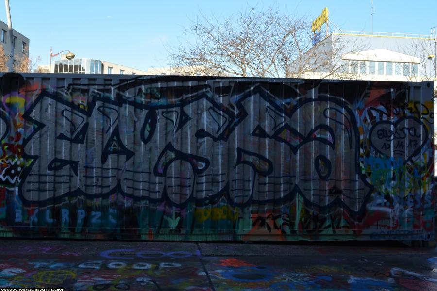 Graffiti de ??? à L'Aérosol Paris (9 décembre 2017)