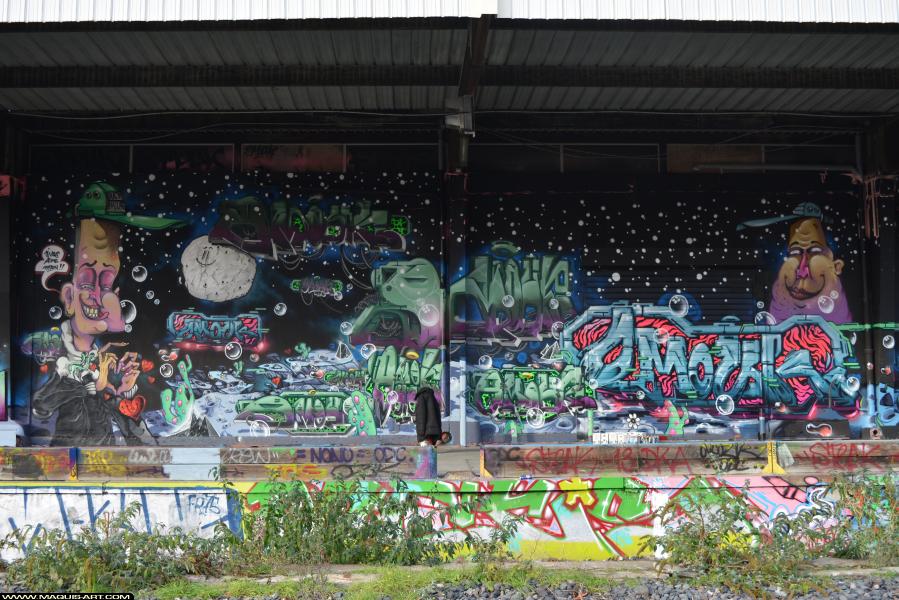 Graffiti d'Omouk à L'Aérosol Paris (16 décembre 2017)
