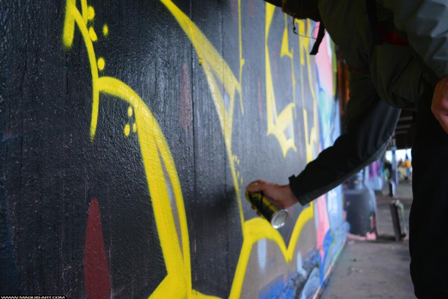 Graffiti de ??? à L'Aérosol Paris (31 décembre 2017)