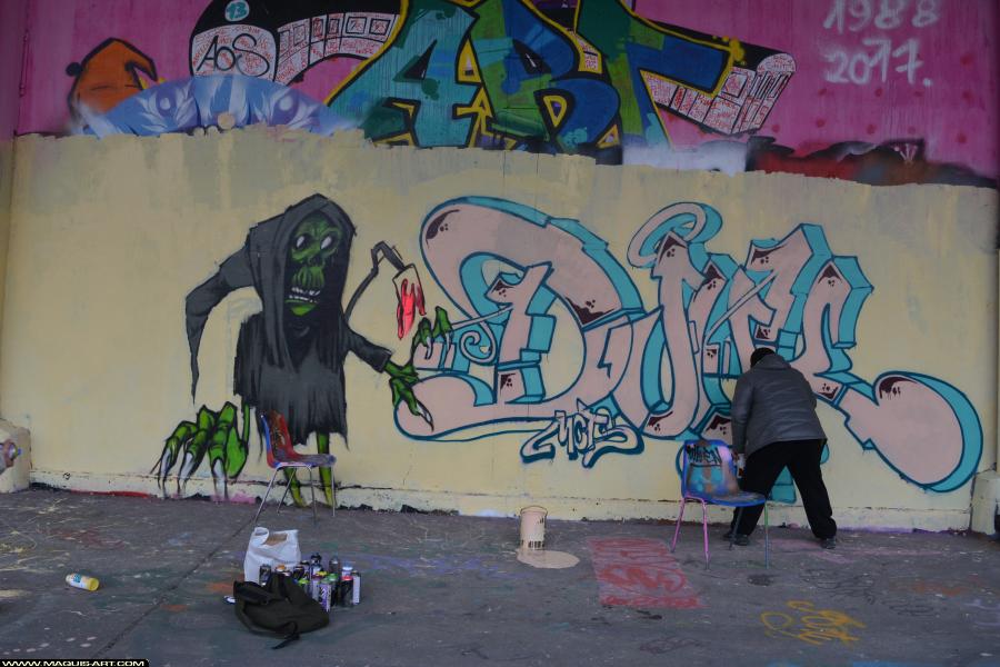 Graffiti de Djuk et ??? à L'Aérosol Paris (3 février 2018)