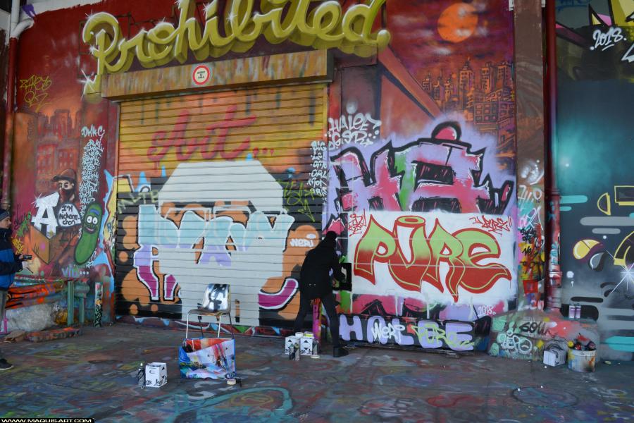 Graffiti de ??? et Hipster Skulls à L'Aérosol Paris (10 février 2018)