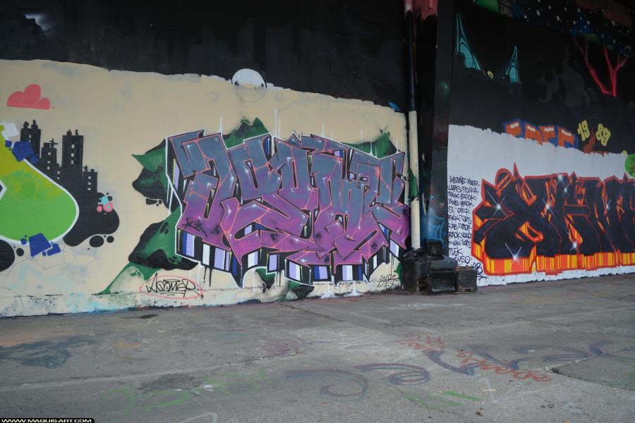 Graffiti d'Agomer à L'Aérosol Paris (1 avril 2018)