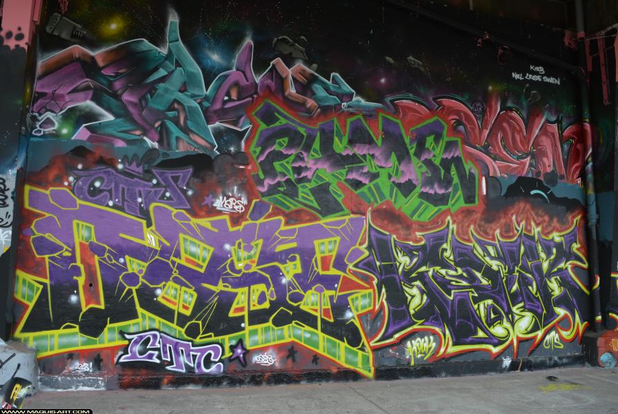 Graffiti de Dazer et Kouk à L'Aérosol Paris (11 avril 2018)