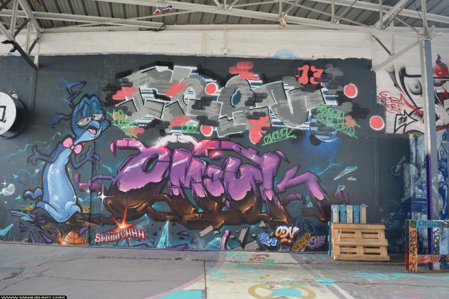 Graffiti d'Omouk et Freu à L'Aérosol Paris (14 avril 2018)