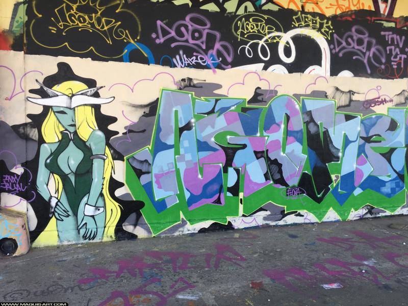 Graffiti d'Agomer à L'Aérosol Paris (8 novembre 2018)